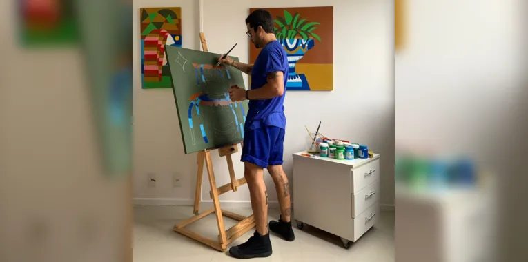 Thiago busca retratar cores e formas diferentes em suas obras