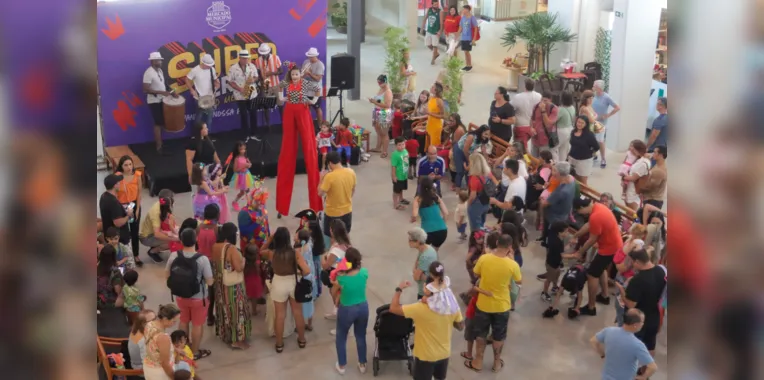 Bloco infantil leva criançada ao Mercado Municipal de Niterói