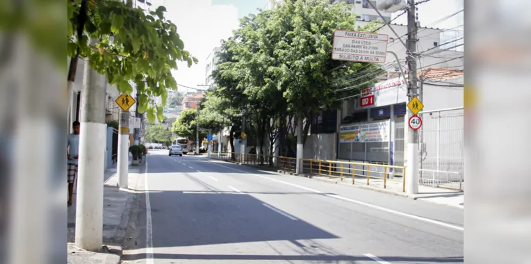 Rua Gavião Peixoto sem policiamento 