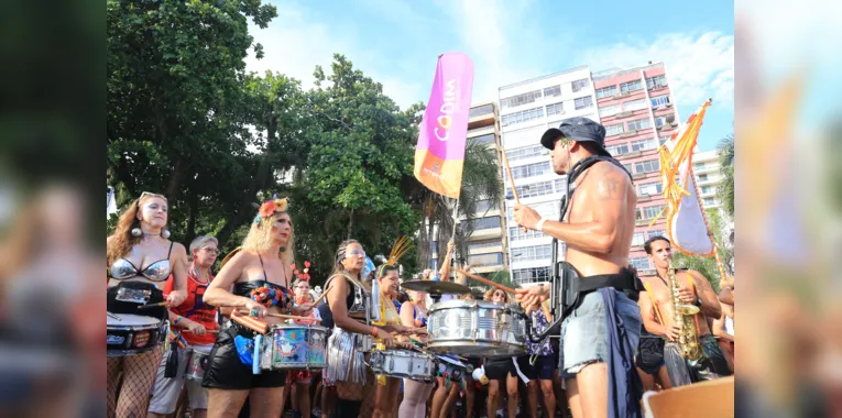 Tradicional bloco Sinfônica Ambulante fecha o carnaval de Niterói