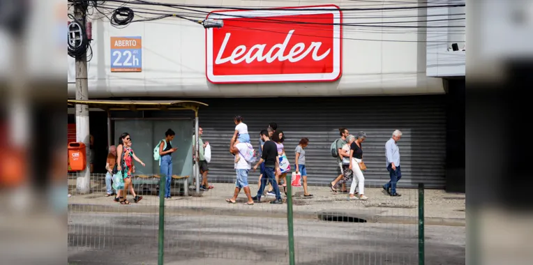 Loja da leader no centro de Niterói fechada -  Péricles Cutrim