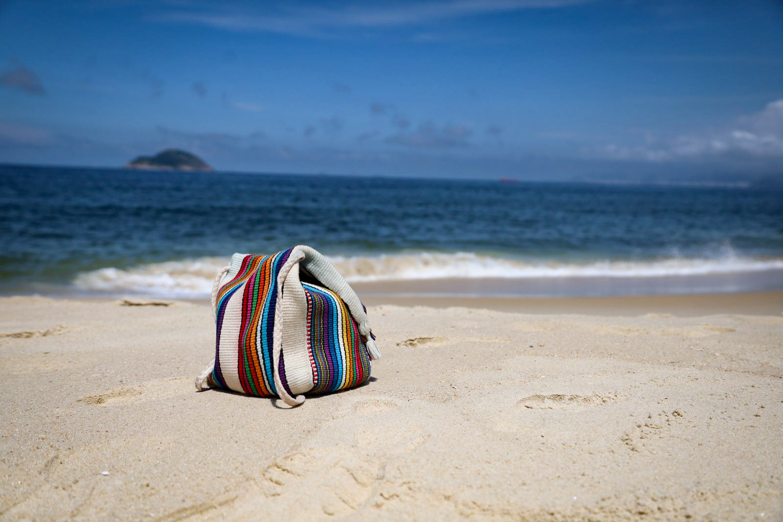 Ladrão se passou por aluno para roubar pertences dos praticantes de natação