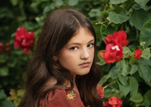 Giovanna tem apenas 8 anos e faz sua estreia na TV