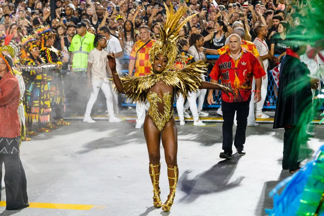 Com a força de Malunguinho, Viradouro faz desfile impecável