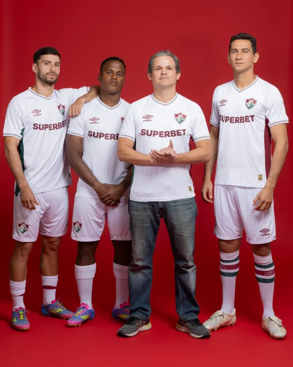 Fluminense apresenta novo uniforme para a temporada; confira