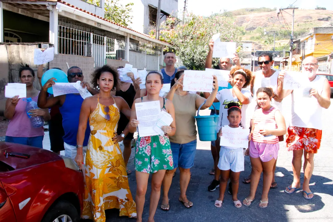 Falta de abastecimento de água afeta moradores de diversas ruas