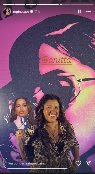 Regina Casé também garantiu fotos na festa