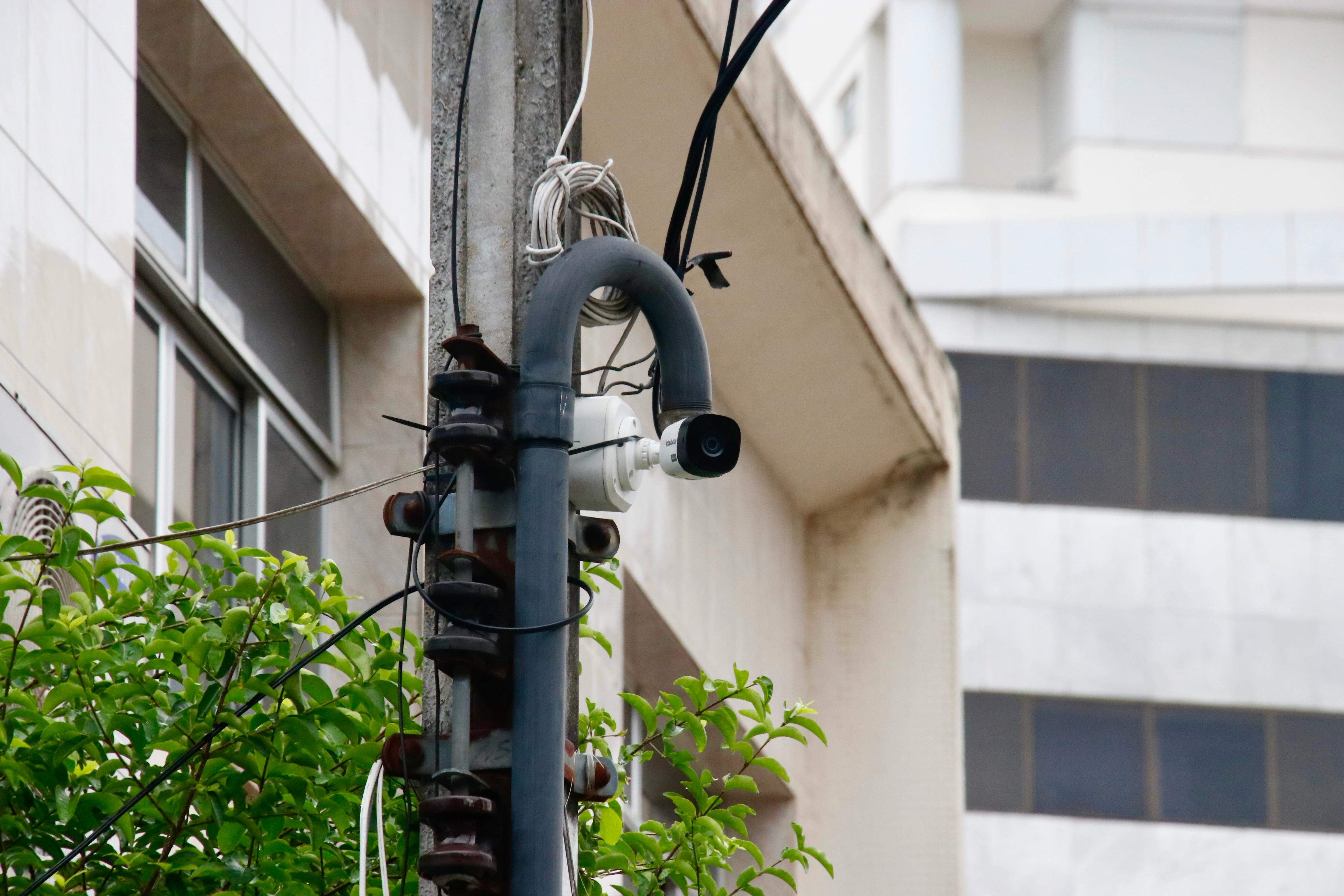 Câmeras instaladas no local não intimidaram bandidos