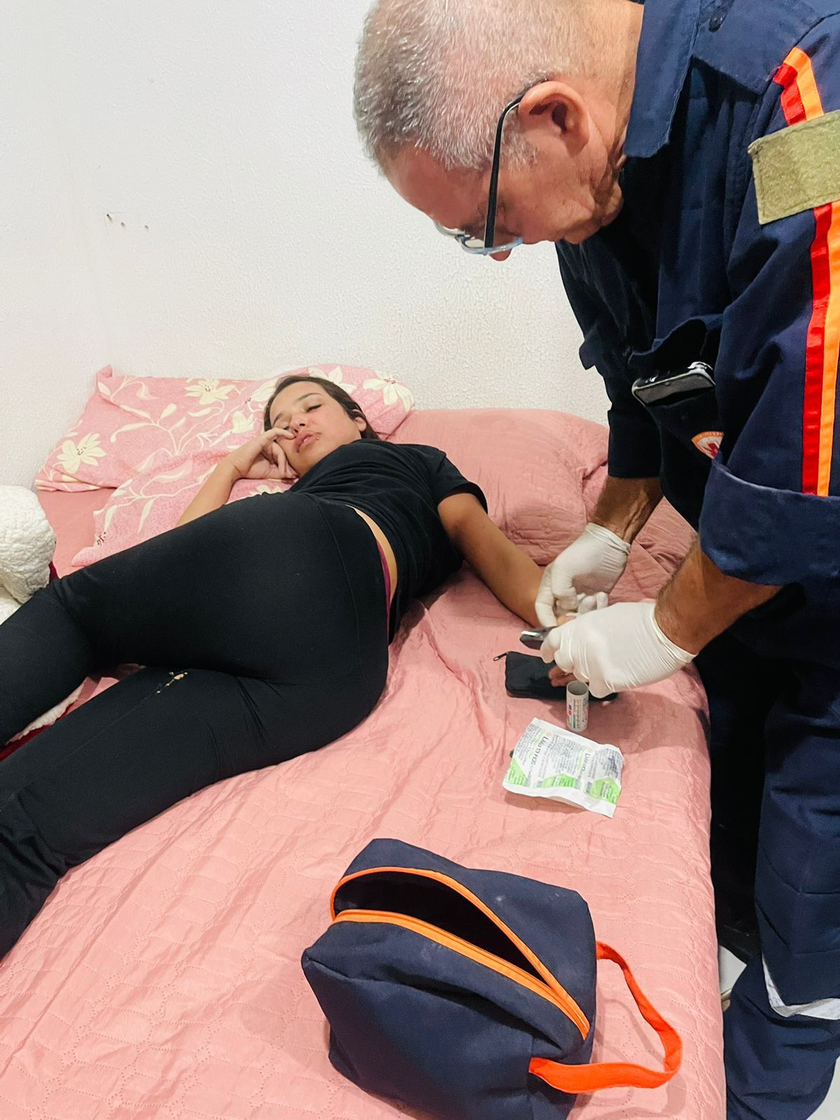 Influenciadora de Niterói denuncia pagodeiro por agressão