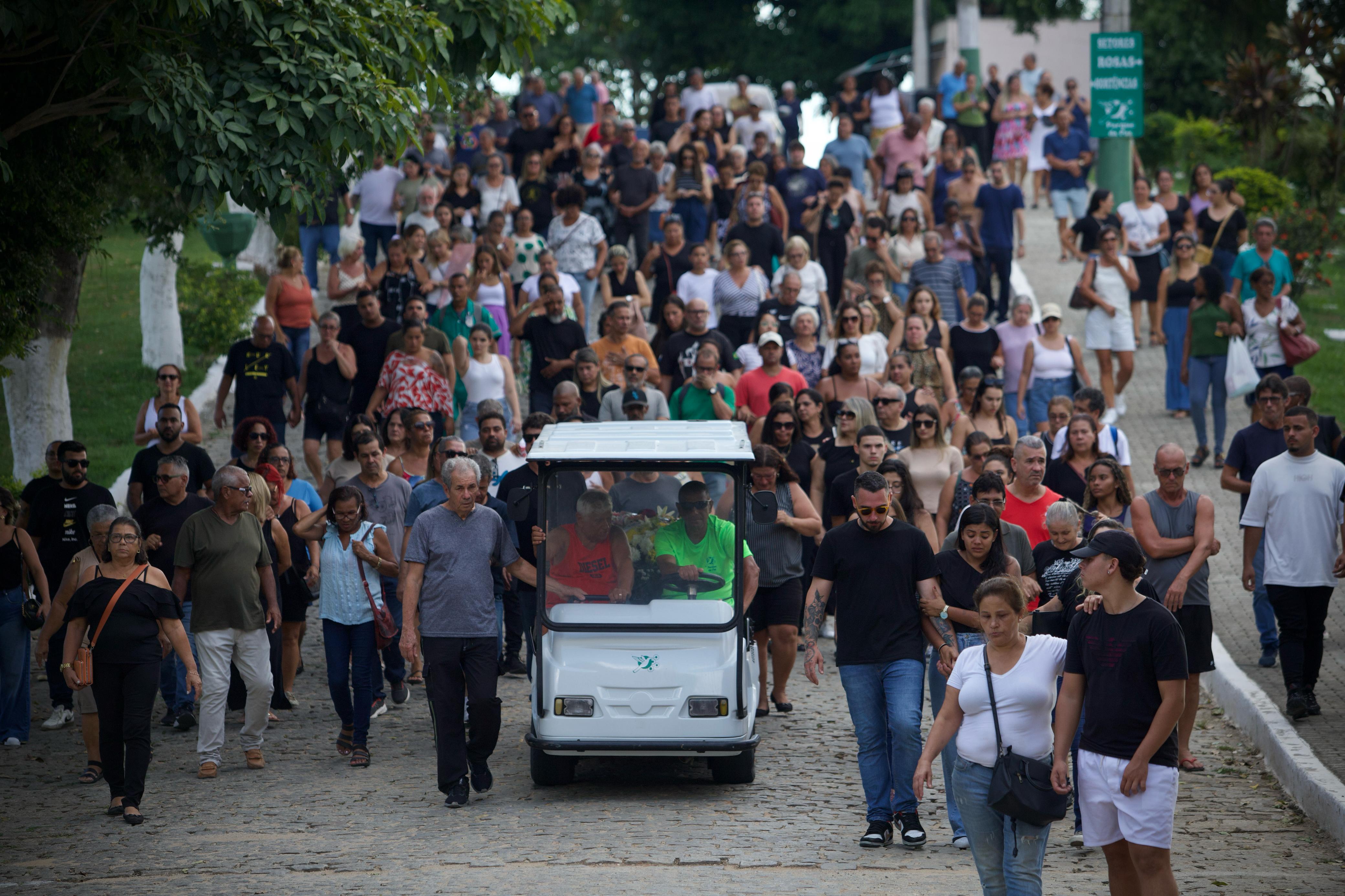 'Nada vai trazê-la de volta', diz irmão da mulher morta em Itaguaí