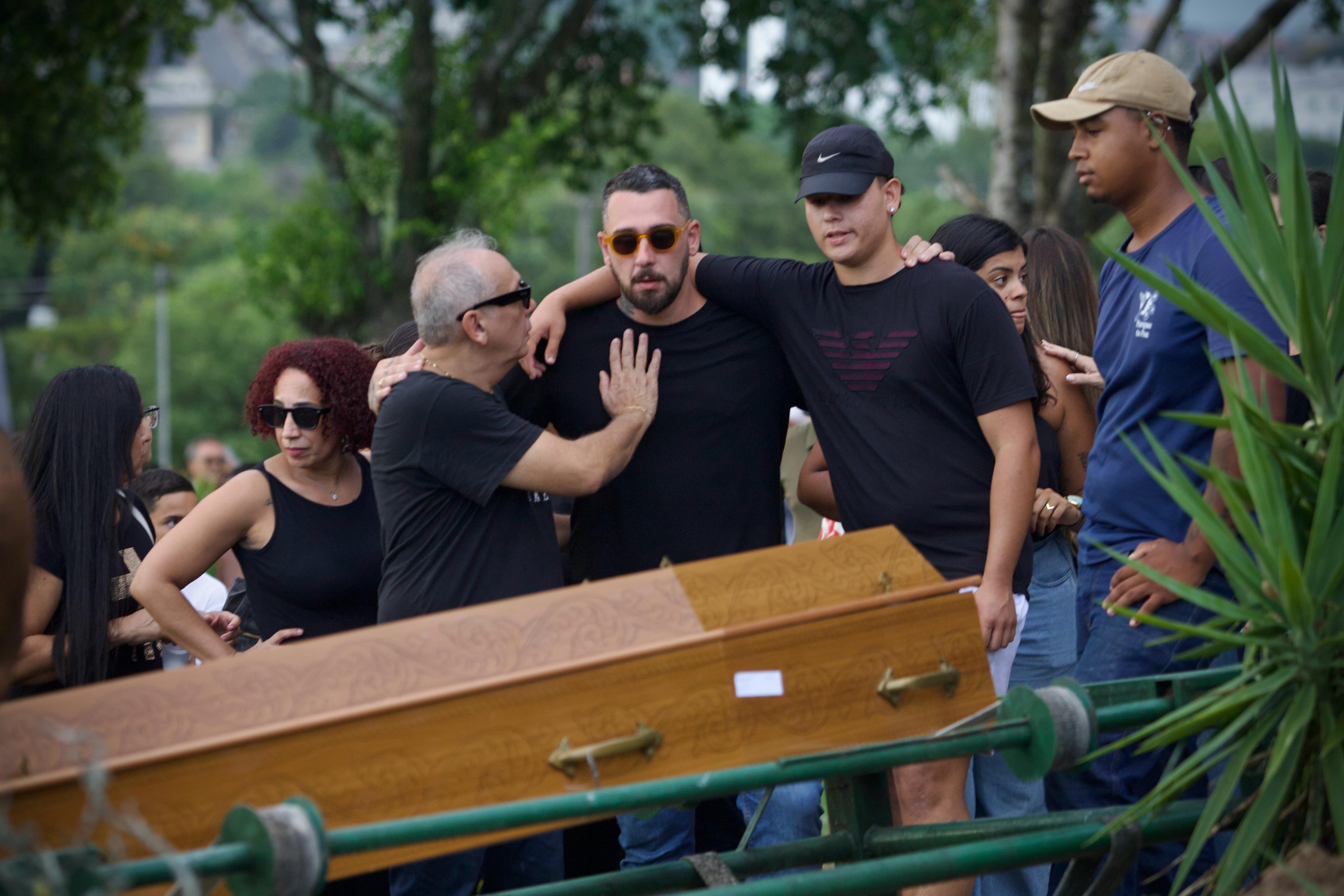 'Nada vai trazê-la de volta', diz irmão da mulher morta em Itaguaí