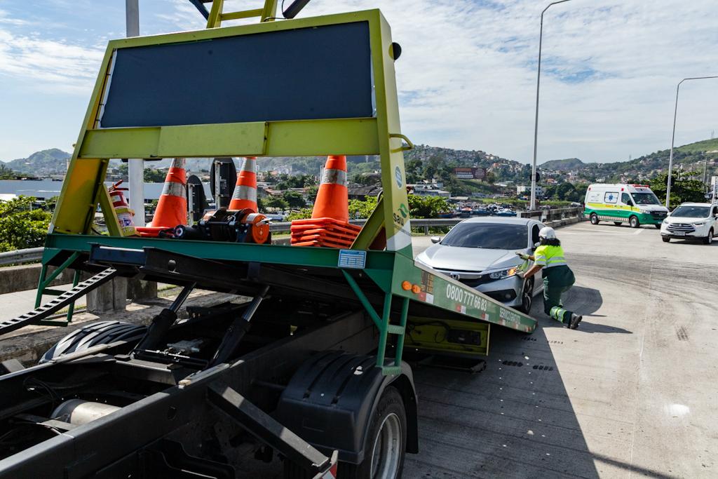 Os operadores atuam com procedimentos protocolares