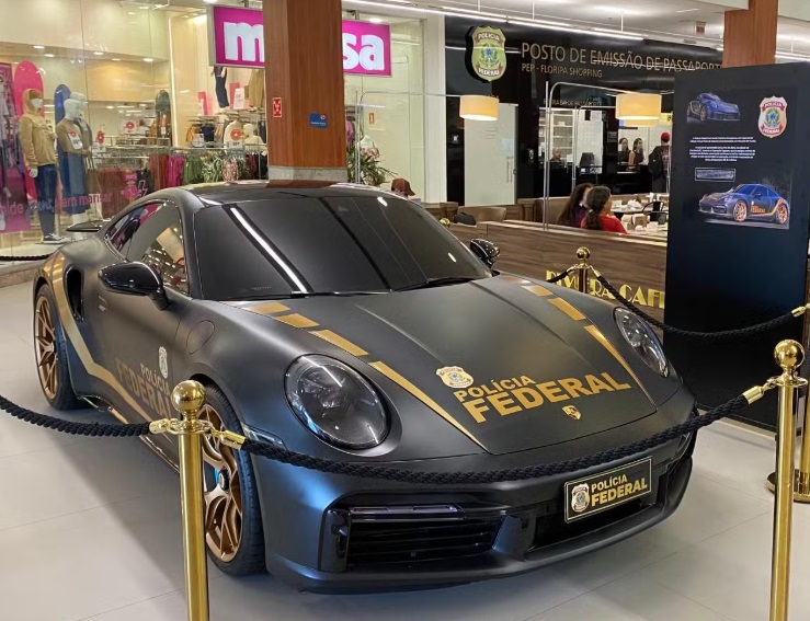 O Porsche segue em exposição até domingo (30) no Floripa Shopping, na SC-401