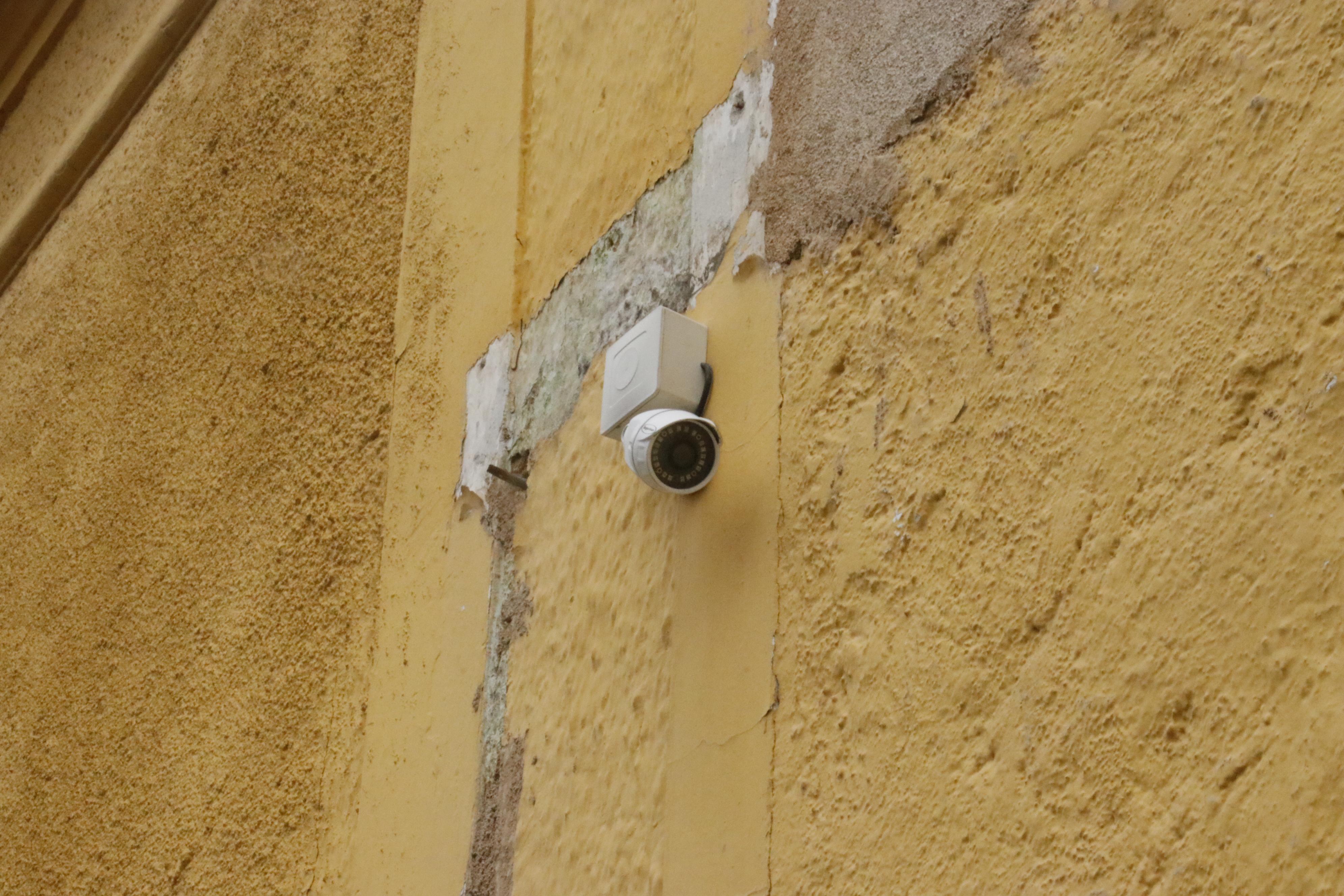 Câmeras instaladas no local não intimidaram ação criminosa