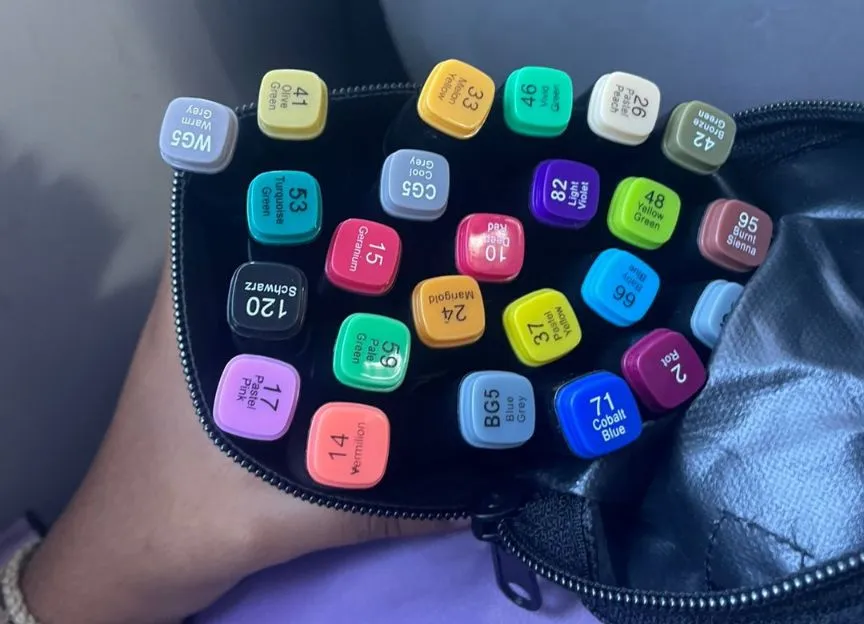 Para a estudante de Direito, a melhor forma é colorir com canetinhas