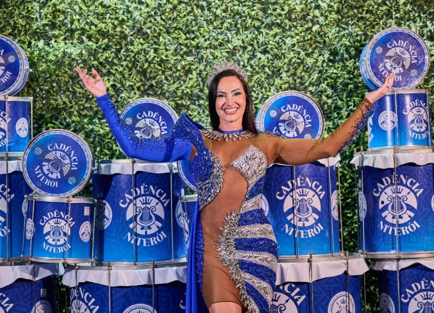 Vanessa Rangeli posou em pontos famosos de Niterói