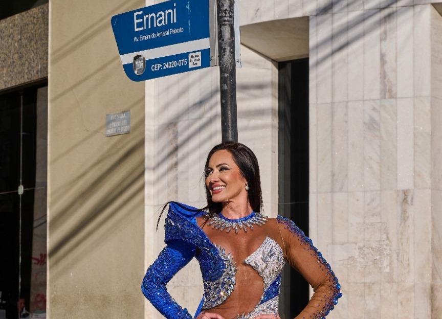 Vanessa Rangeli posou em pontos famosos de Niterói