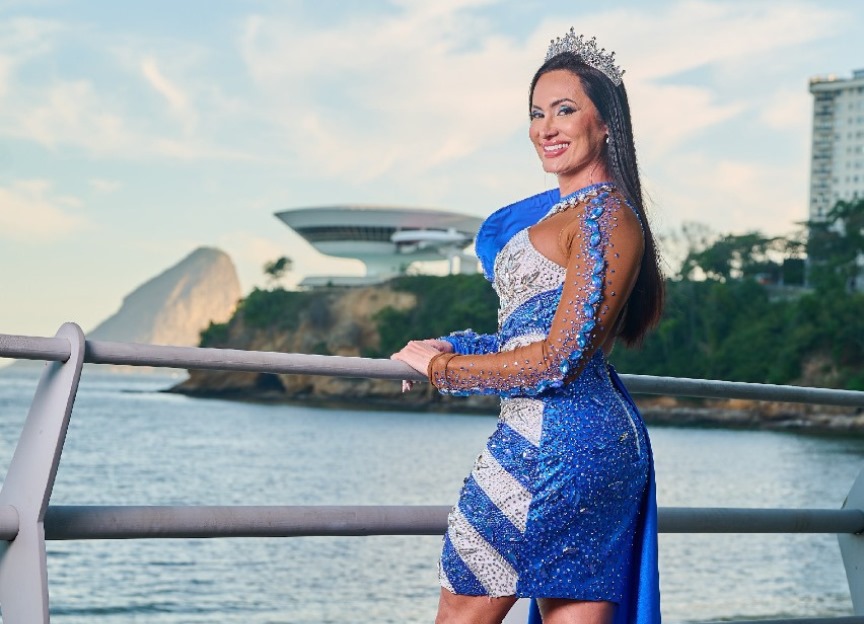 Vanessa Rangeli posou em pontos famosos de Niterói