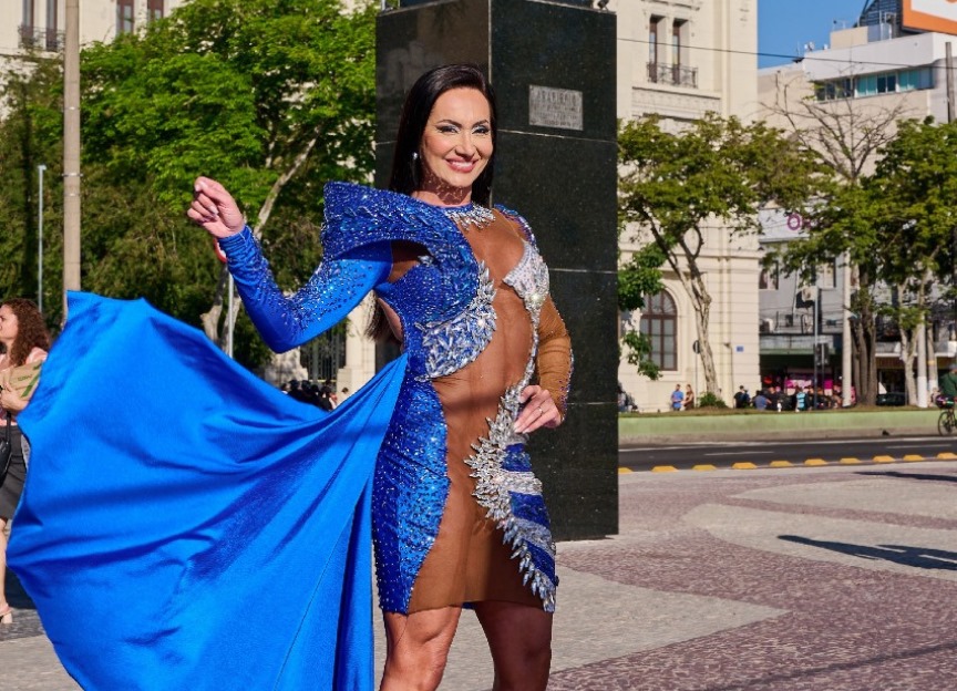 Vanessa Rangeli posou em pontos famosos de Niterói