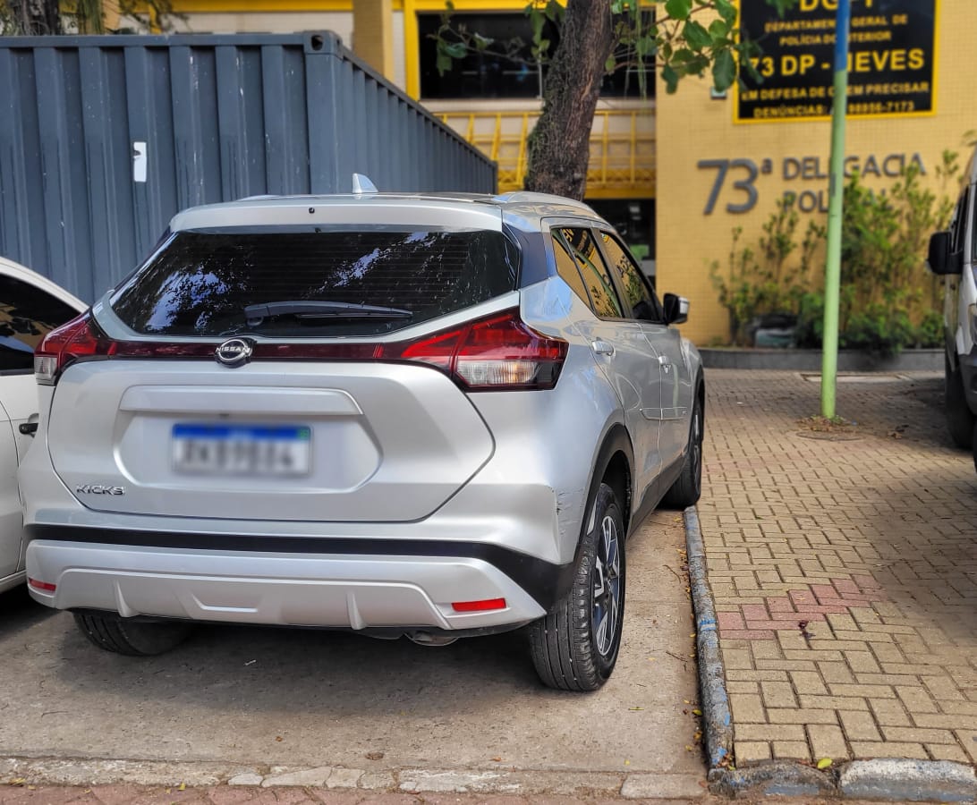 Carro roubado em fevereiro
