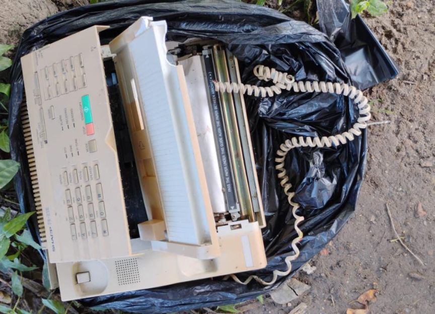 Cinco toneladas de lixo coletadas em ecobarreiras de Niterói