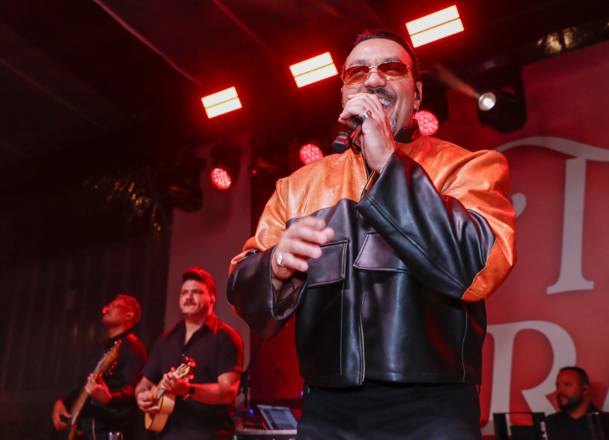 Elenco de Três Graças se reúne em festa luxuosa; veja fotos