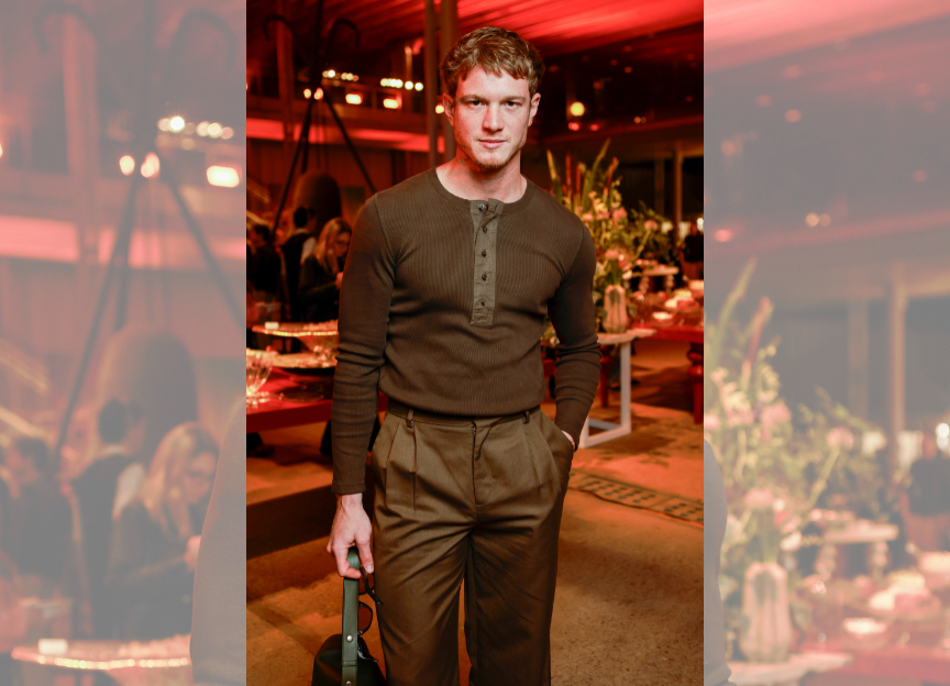 Elenco de Três Graças se reúne em festa luxuosa; veja fotos