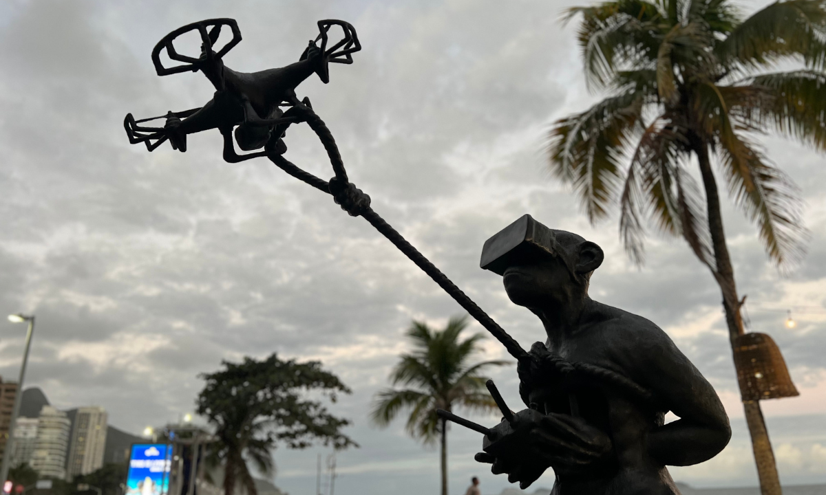 Obra integra a exposição "Primórdios Digitais"