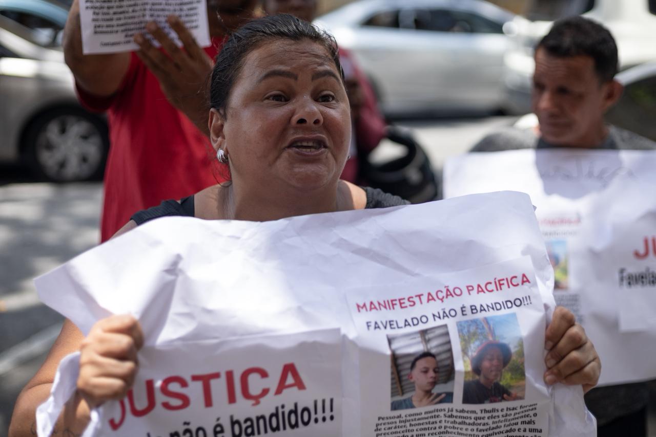 Familiares dos presos dizem que ambos são trabalhadores