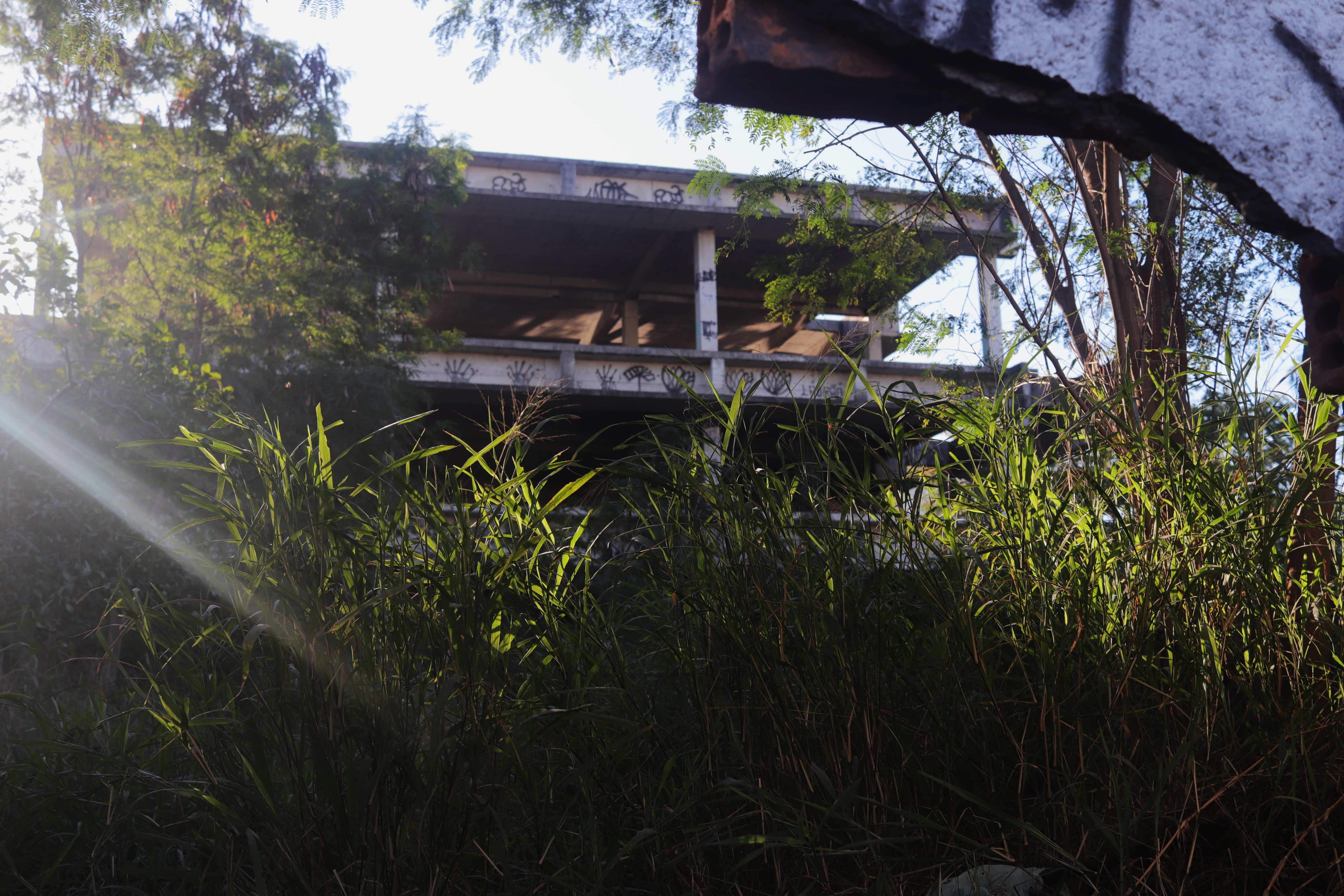 Fantasma e esqueleto 'assustam' a saúde de São Gonçalo e Niterói