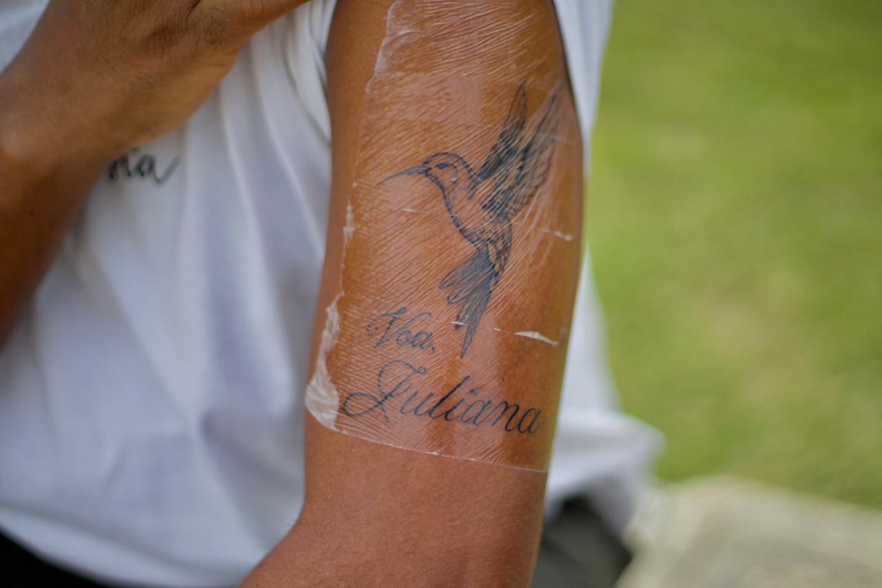 Tatuagem feita em homenagem a Juliana Marins