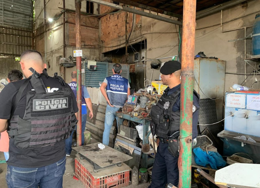 Mais 5 ferros-velhos interditados em São Gonçalo; veja onde