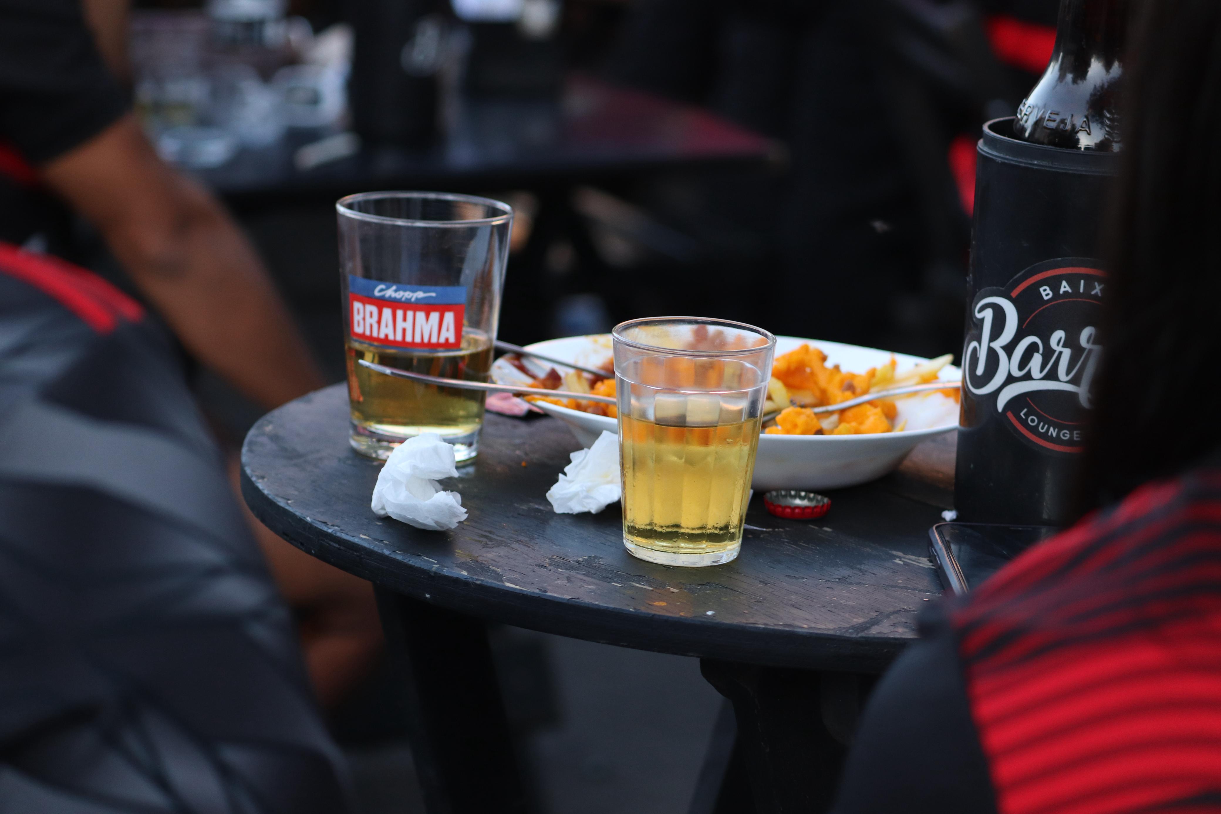 Cerveja gelada e petiscos embalaram comemoração