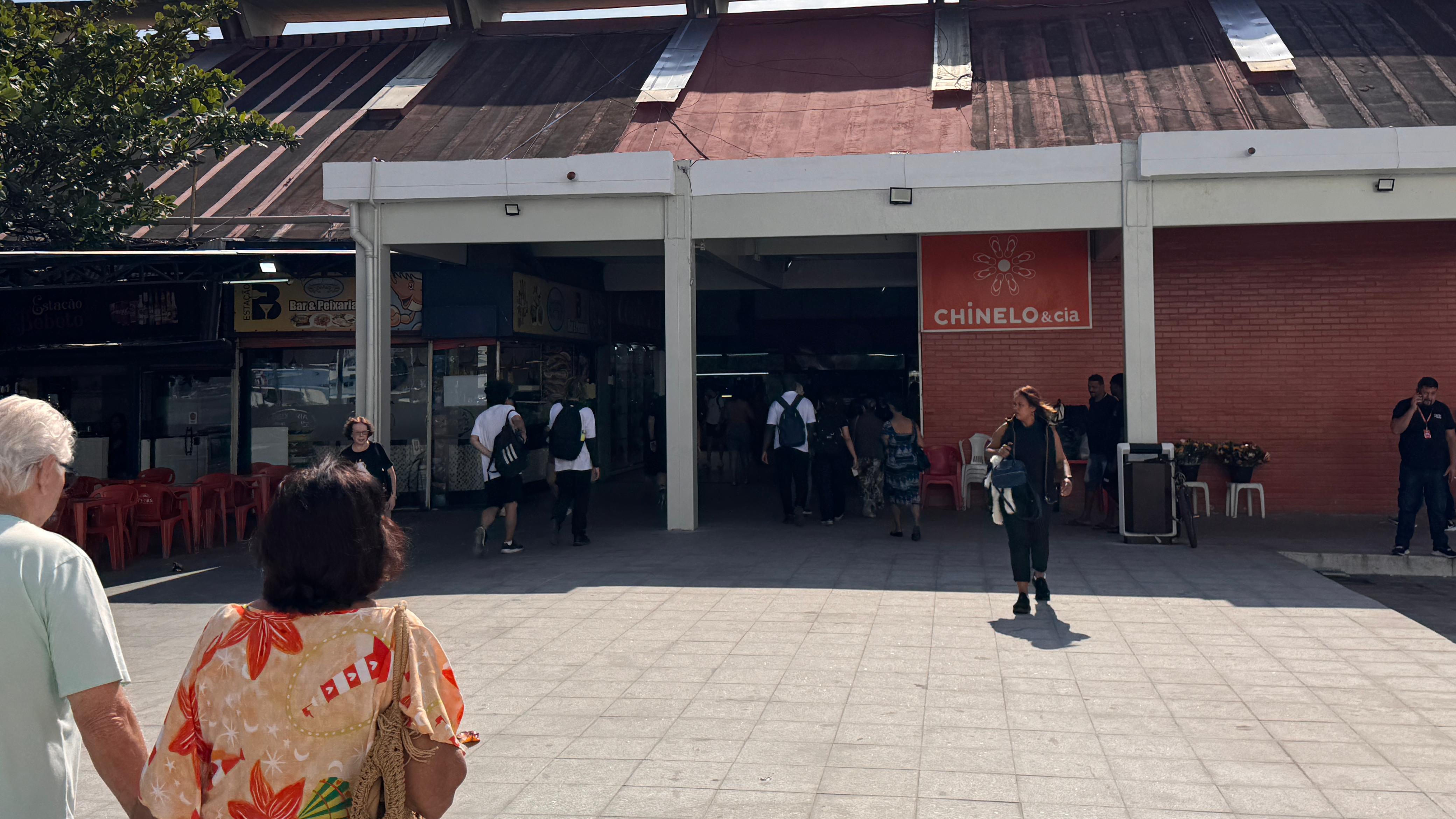 Passagem voltou a funcionar para pedestres