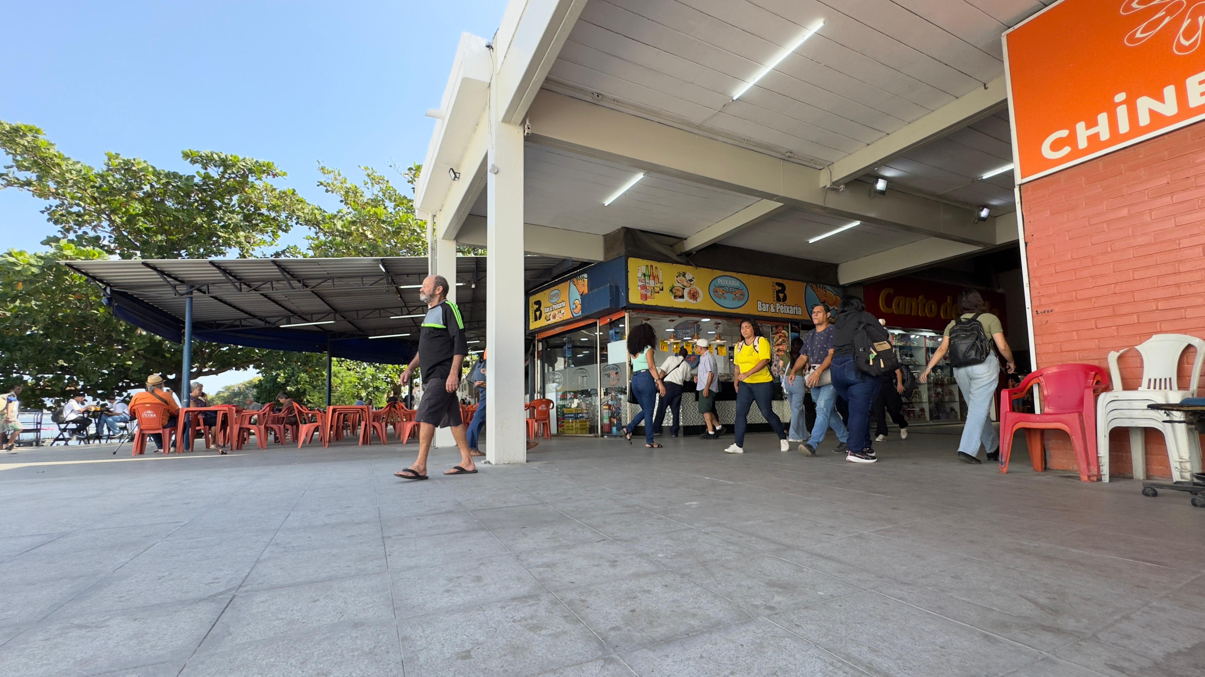 Passagem voltou a funcionar para pedestres