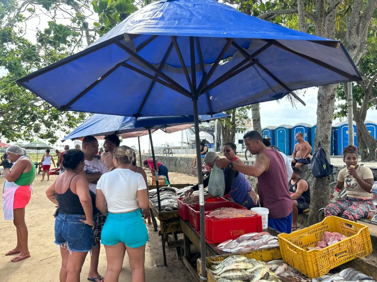 A ação busca garantir convivência entre pescadores, moradores e frequentadores da praia