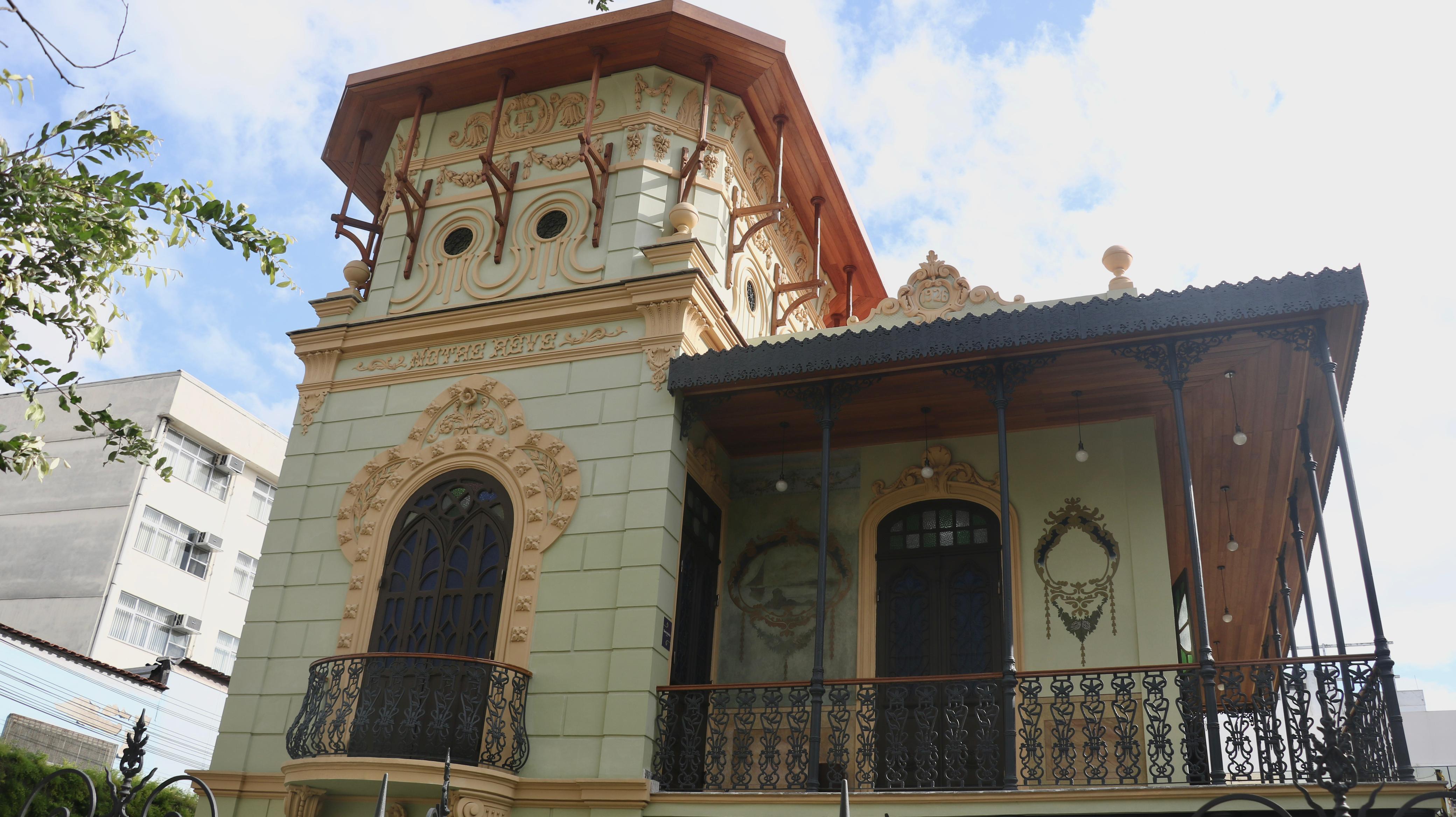 O ambiente mais parece cenário de filme e convida à contemplação e à boa conversa