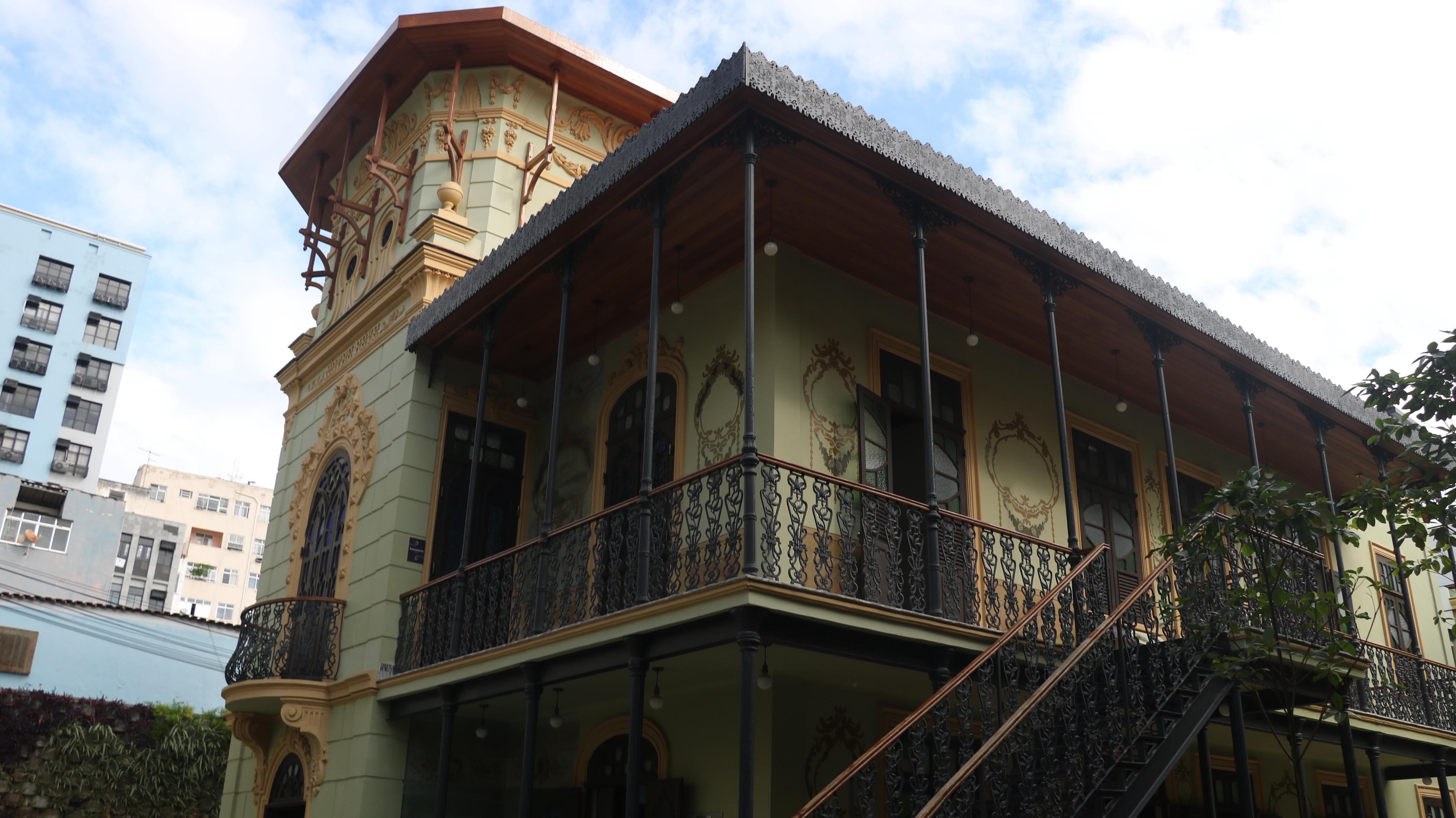 O ambiente mais parece cenário de filme e convida à contemplação e à boa conversa
