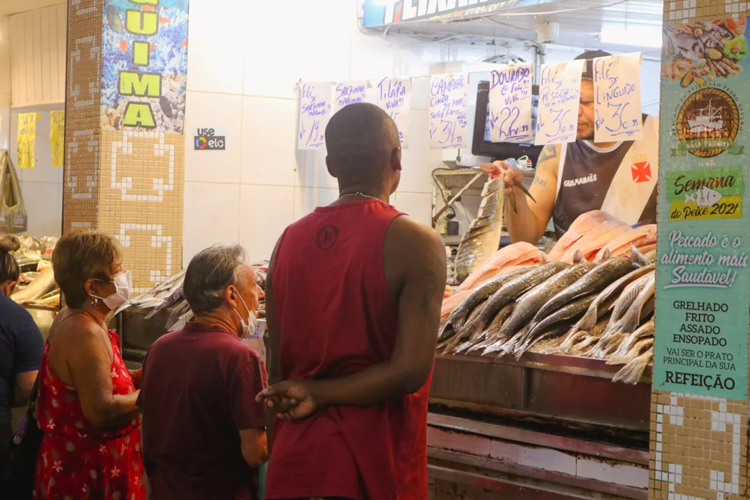 Expectativa em alta e corrida às lojas para garantir peixe no feriado