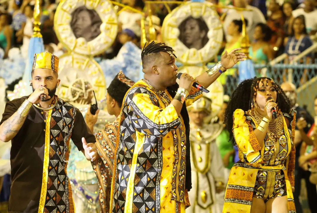 Desfile de cores e luxo da agremiação de São Cristóvão
