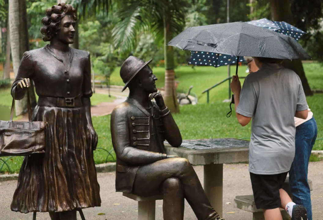 Monumentos em homenagem ao ator foram construídos no Campo de São Bento, em Icaraí, na Zona Sul de Niterói