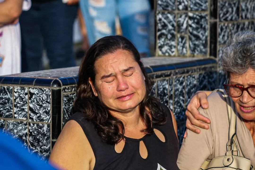 Familiares deram o último adeus a Vinícius Witeze