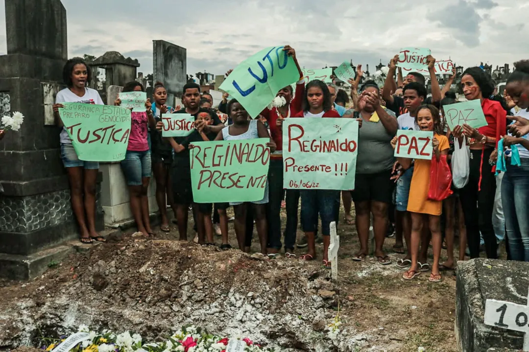 'Somos intrusos na sociedade', diz irmã de caseiro morto pela PM