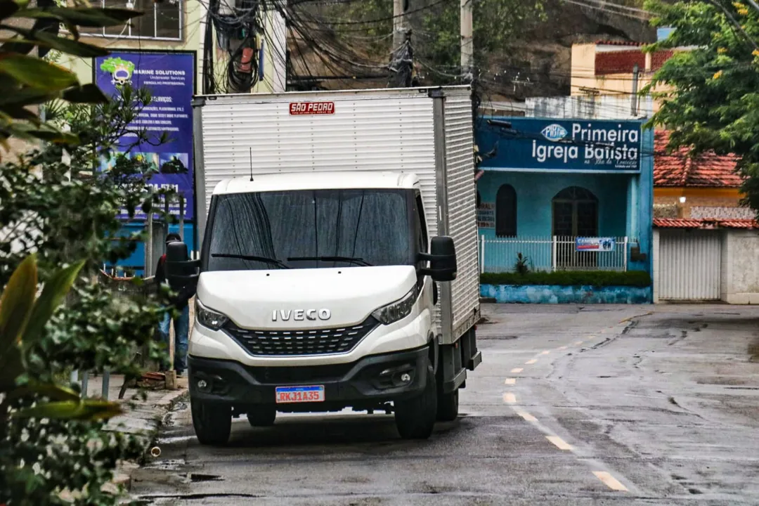 Agência bancária é explodida na Ilha da Conceição, em Niterói