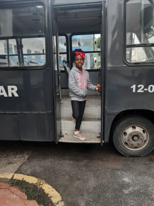 Caroliny Vitória Alves durante visita ao 7° Batalhão 