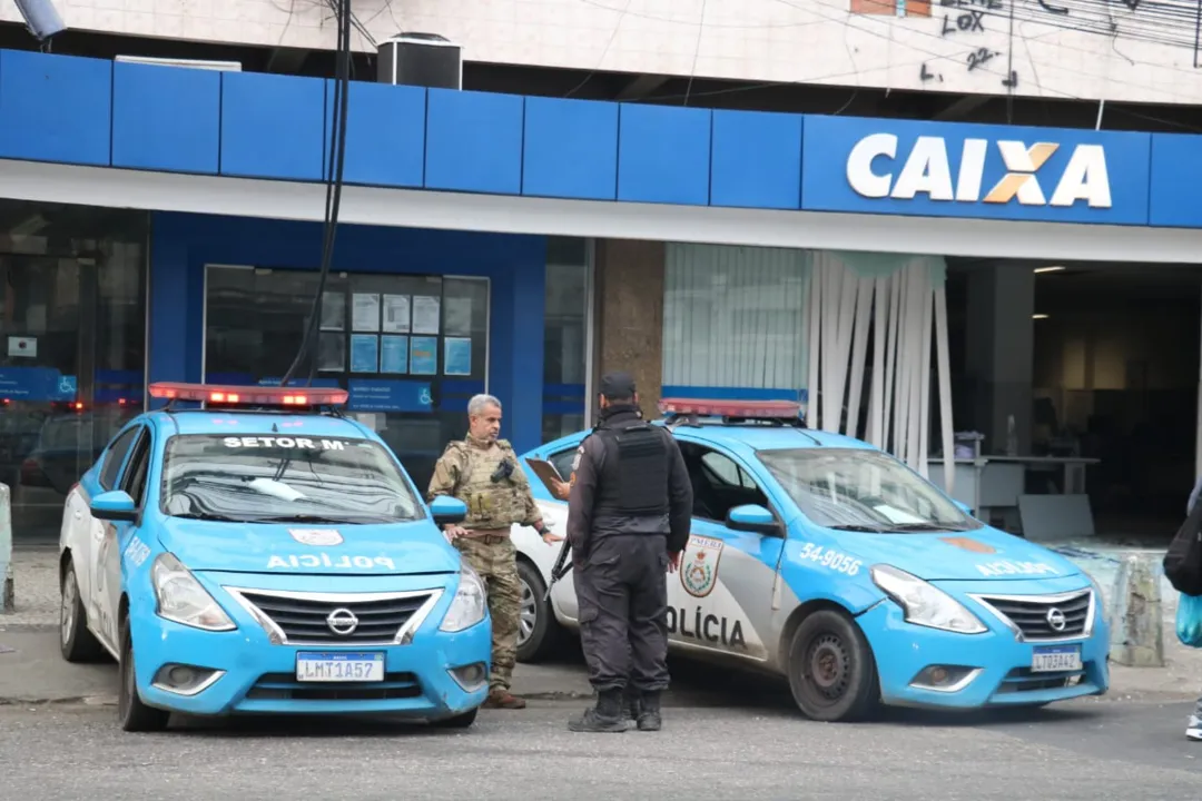 Criminosos explodiram agência da Caixa Econômica em São Gonçalo