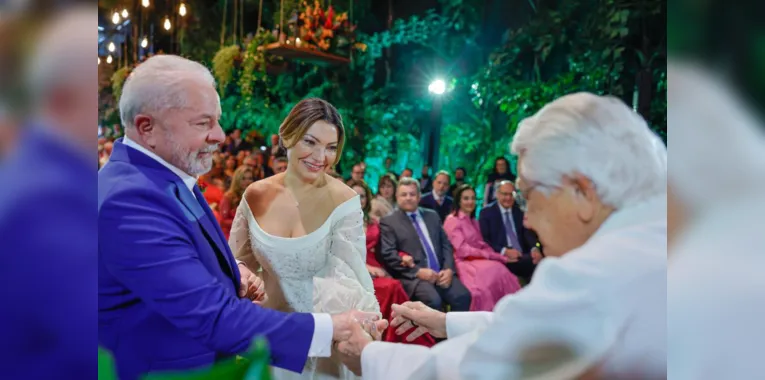 Lula abre álbum de fotos do casamento com Janja; confira
