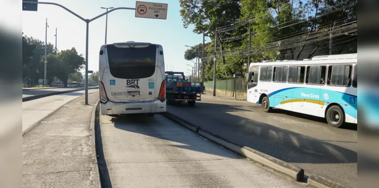 Mais um dia de caos no BRT: 'Portas não fecham', lamenta usuária
