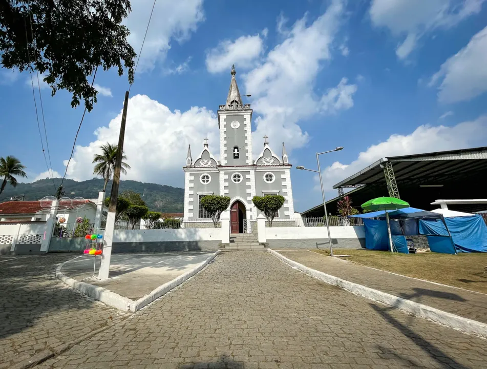 Igreja de Sant'Anna, Pau Grande, Mané Garrincha