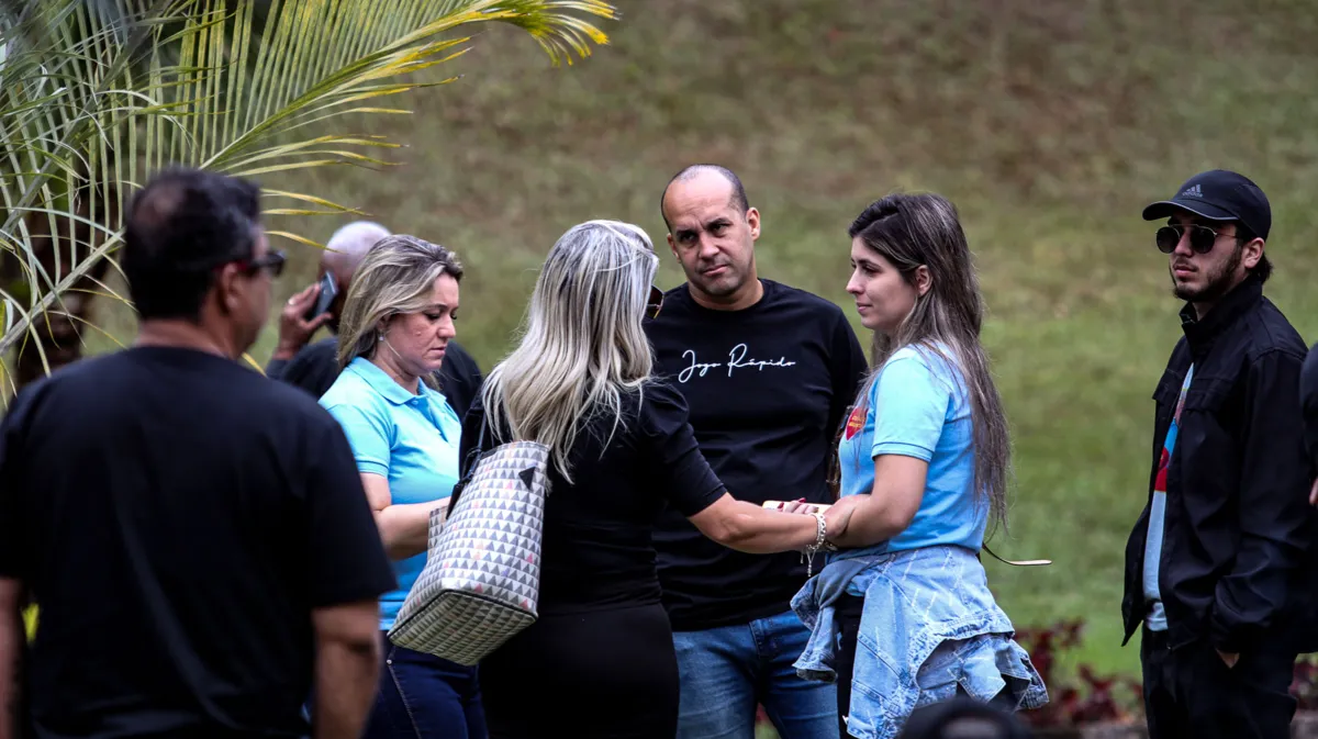 Enterro de Gerominho no Jardim da Saudade em Paciência